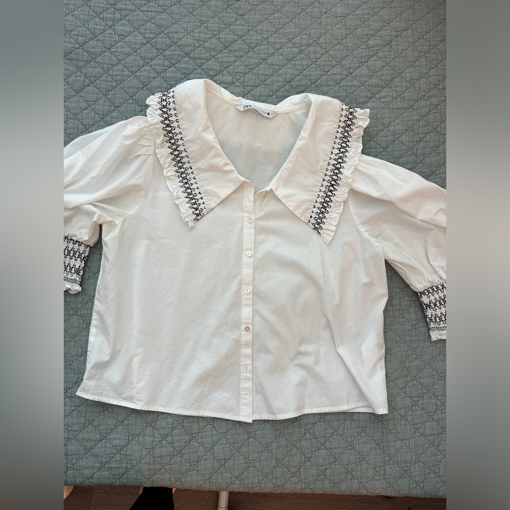 Zara Embroidered Trim Blouse w/ Peter Pan Collar and Puff Sleeves